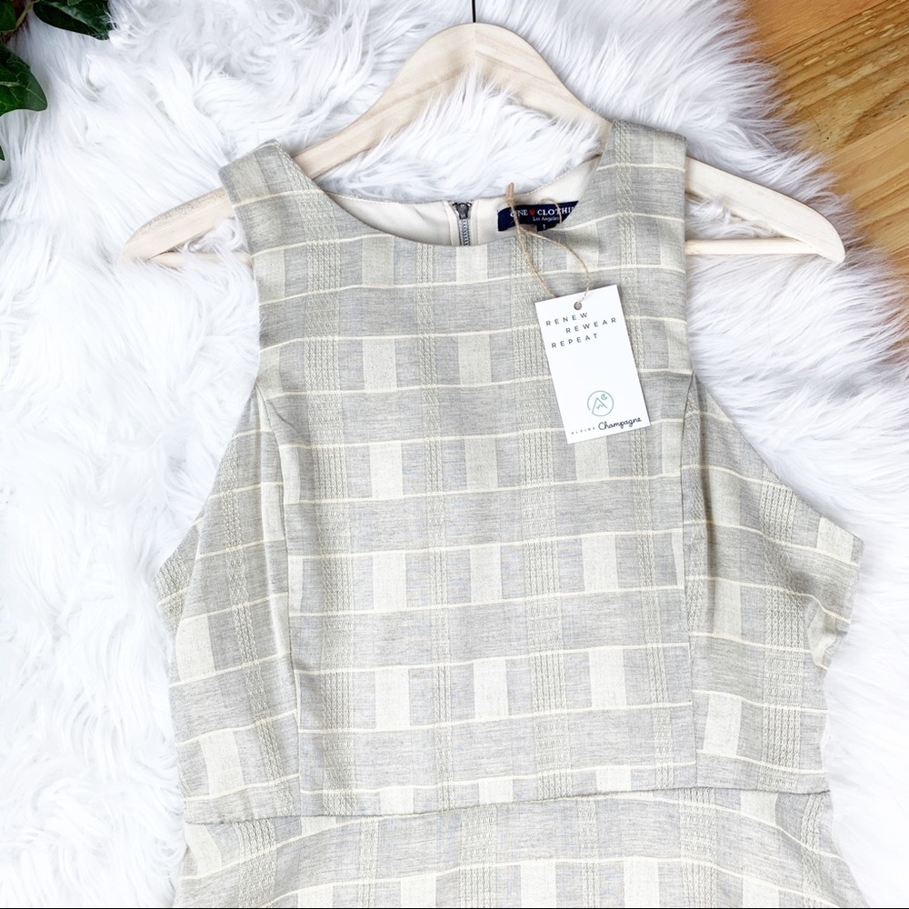 Cut-out Back Cotton Cream Gray Checked Dress Flare - Picture 7 of 9